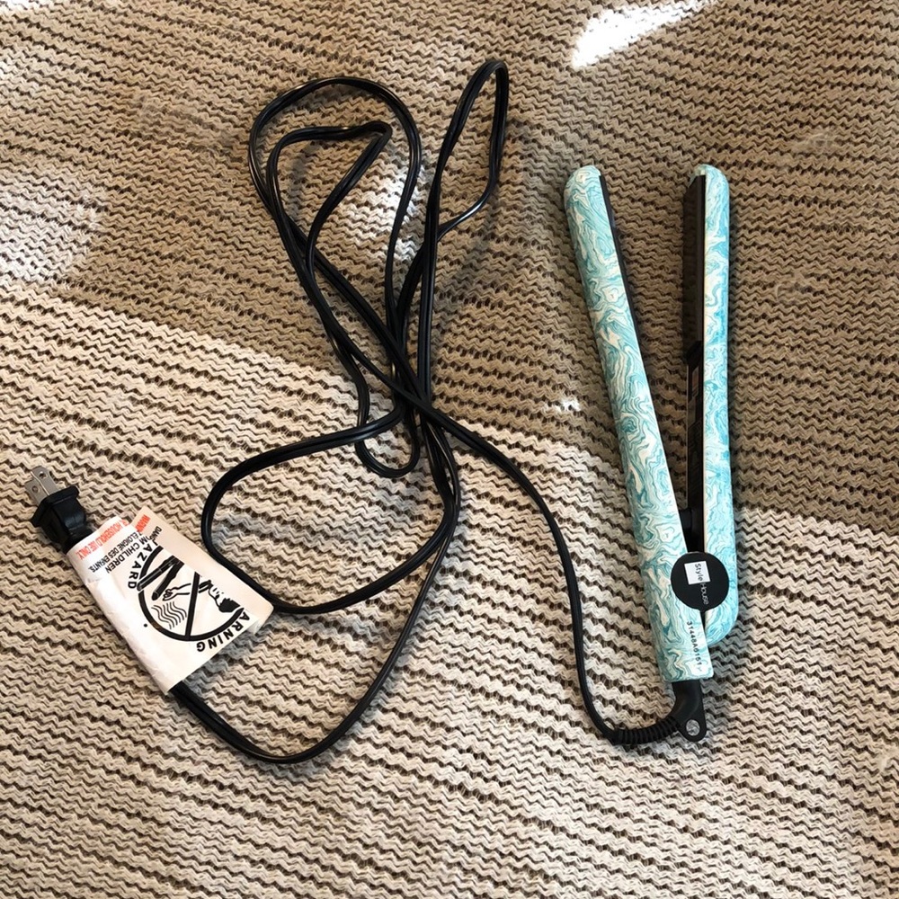 Style Haus Flat Iron